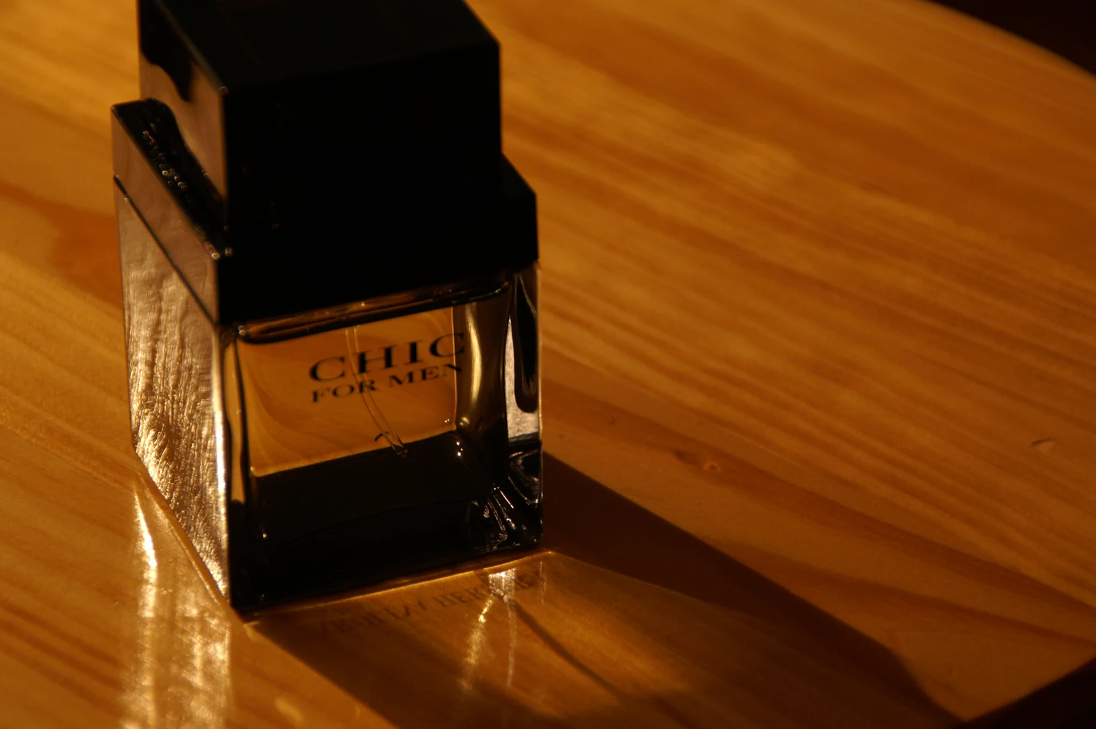 زجاجة Carolina Herrera Chic for Men Eau de Toilette